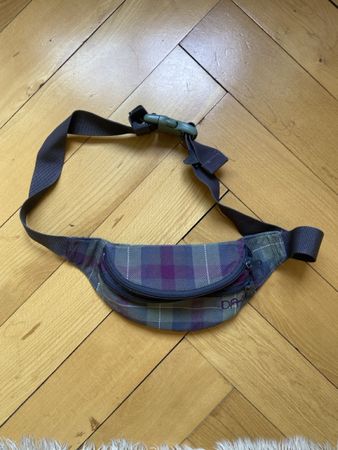 dakine bauchtasche, lila, grün, grau