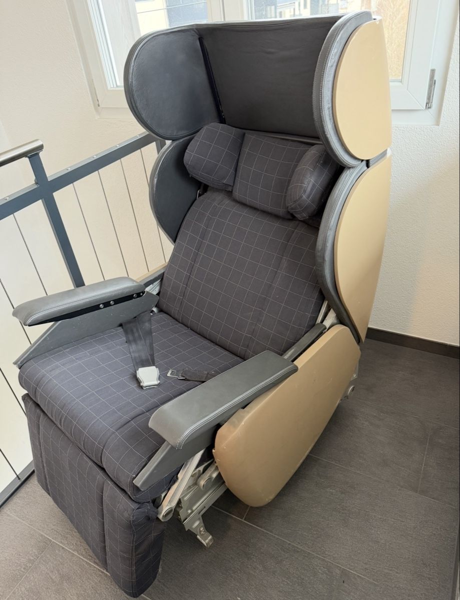 Fauteuils: Swiss First Class Sitz – D'occasion à Pfaffnau par Michi93Z 1
