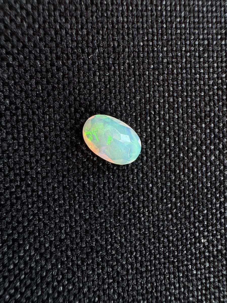 Pierres précieuses: Äthiopischer Opal 0.8ct – Neuf avec emballage d'origine à Wängi par Horus90 2