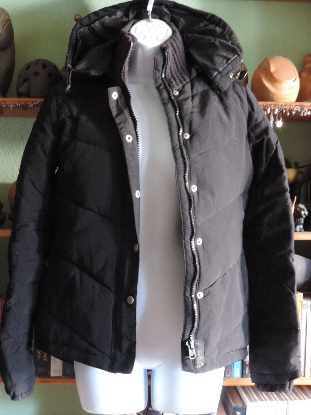 Giacche: doudoune noir avec plume – Usato da Genève venduto da Axelle333 1
