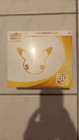 Pokemon Sammelkarten Top-Trainer-Box 30 Jahre neu