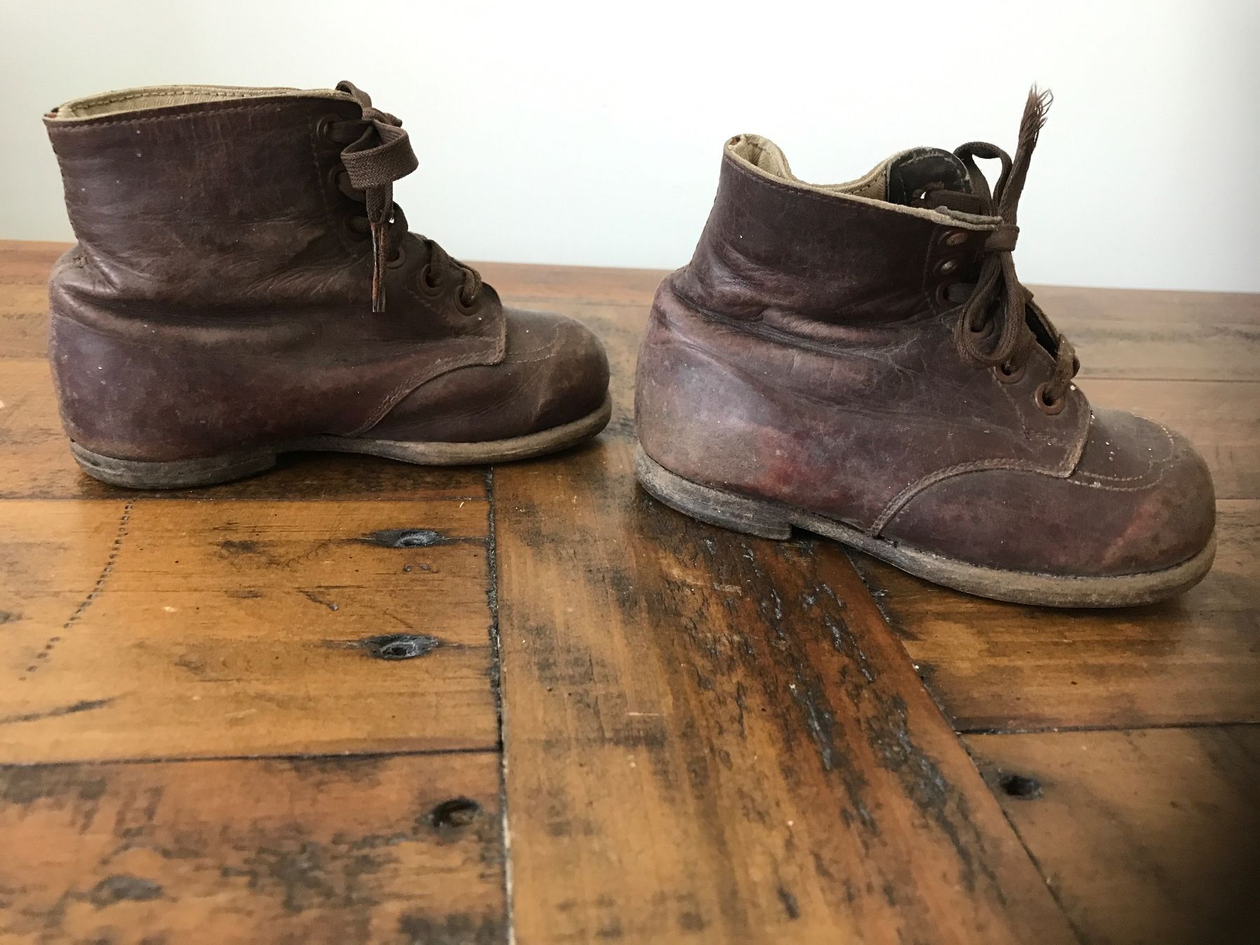 Scarpe per ragazzi: Antike Kinderstiefel – Usato da Rapperswil SG venduto da cosiba01 3