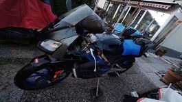 APRILIA RS 50, 04.2007, Km 9'000, nero opaco