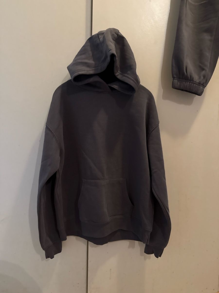 Completi & Tailleur: Ensemble de survêtement gris   – Usato da Châtelaine venduto da ant_6rpw 2