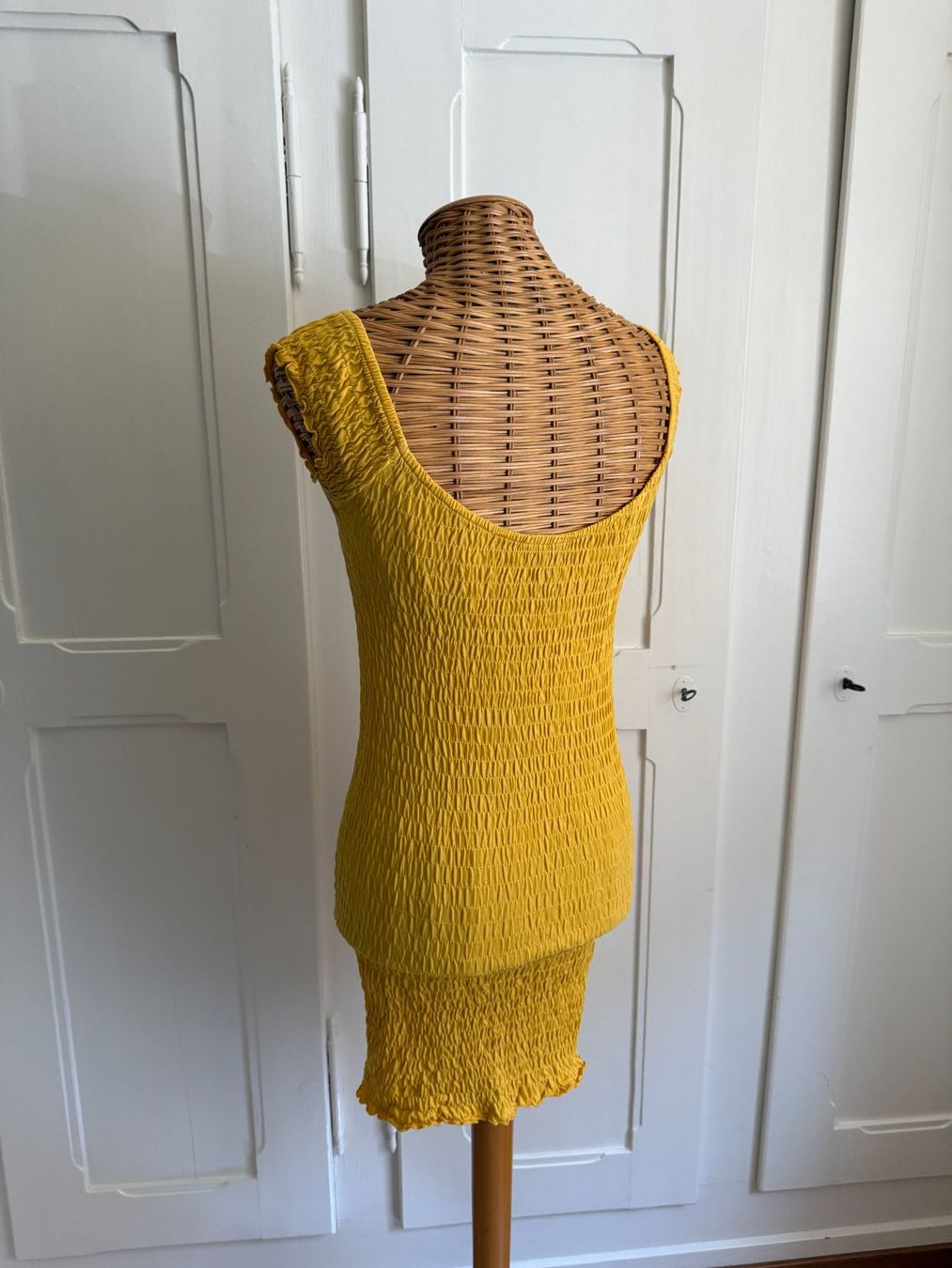 Topshop Vestiti: TOPSHOP - Stretch Kleid senfgelb XS – Usato da Zürich venduto da Diazaio 2