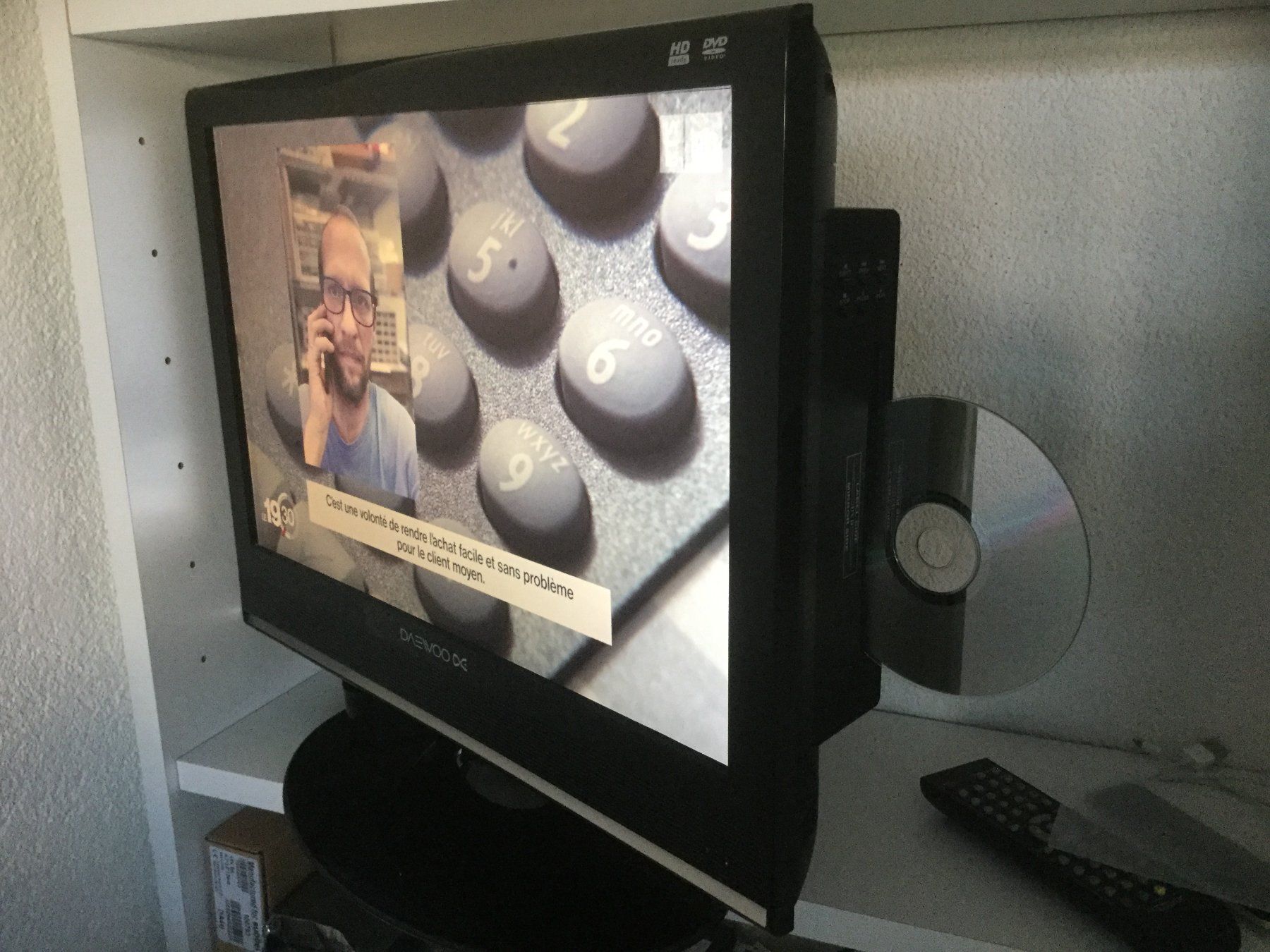 Daewoo Televisori: Téléviseur LCD Daewoo avec lecteur DVD intégré – Usato da Meggen venduto da CHARCOR 2
