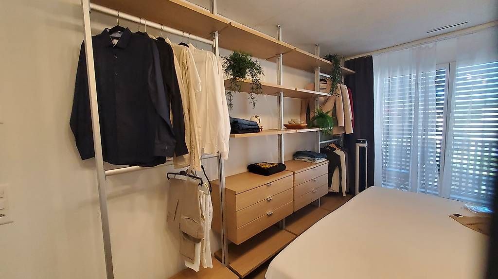 Armadi: Offener Kleiderschrank 150CHF – Usato da Dübendorf venduto da flo_x9lw 3