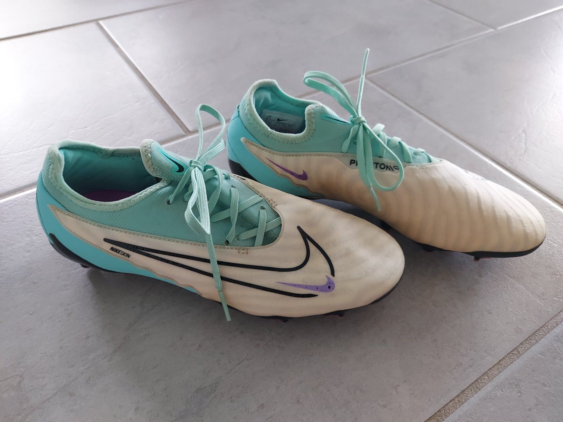 Nike Scarpe da uomo: Nike Phantom Fussballschuhe Grösse 39 – Usato da Bremgarten AG venduto da Kerikeri1 1