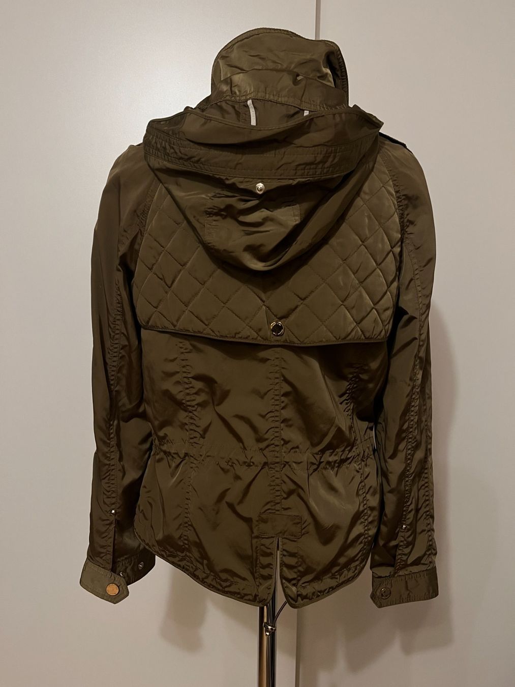 Jacken: Jacke / Steppjacke / Khaki / Massimo Dutti / 36 / S – Gebraucht aus Zürich von laudomai 2
