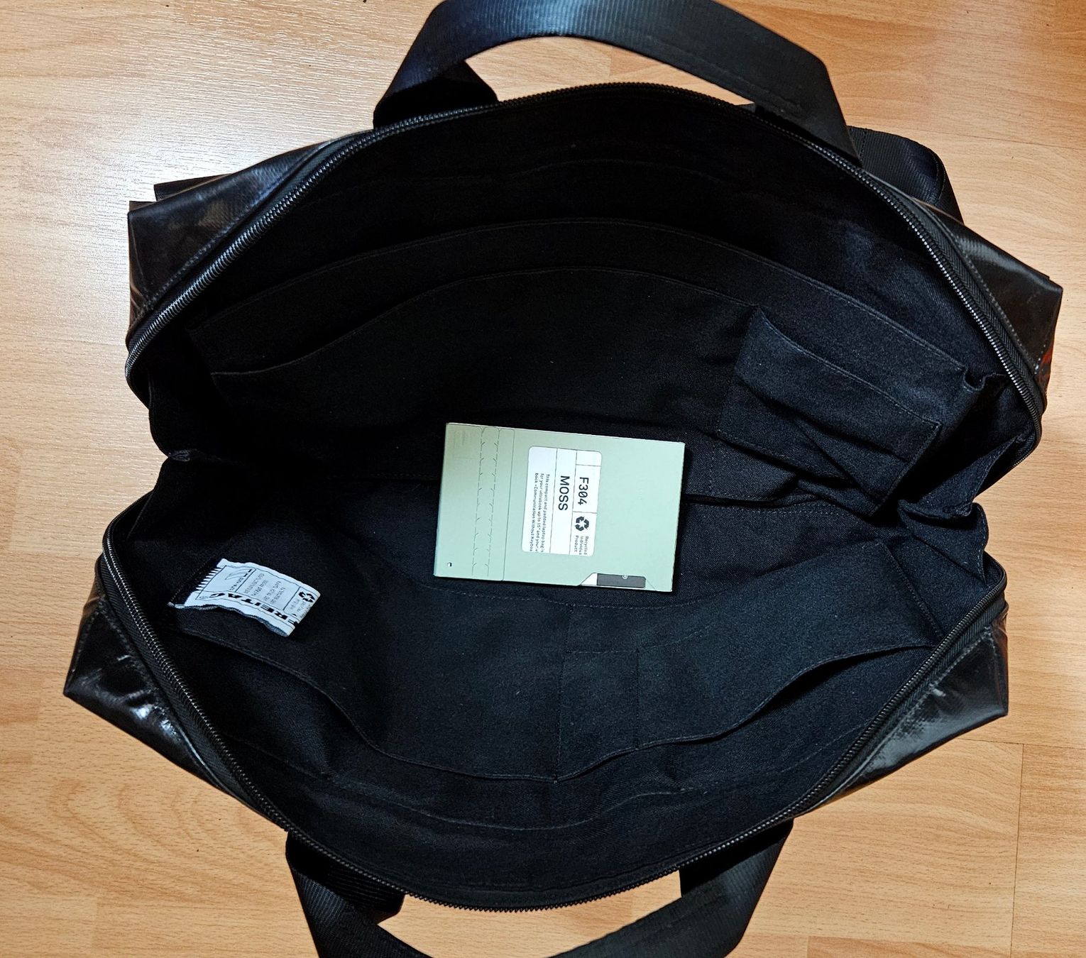 Freitag Borse: Sac Laptop Freitag F304 Moss – Usato da Biel/Bienne venduto da ypsillon 4