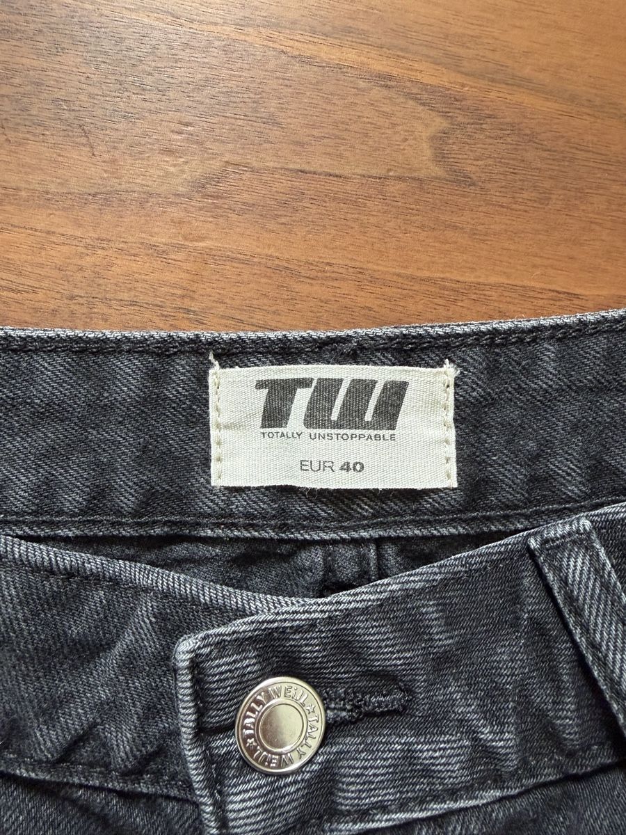 Tally Weijl Jeans: Tally Weijl Mom Shorts – Gebraucht aus Liebefeld von ant_5t89 2