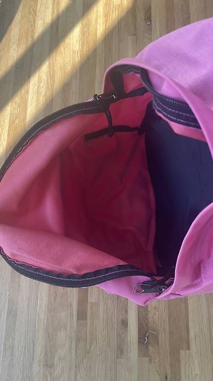 Zaini: Sac à dos Eastpak – Usato da Troinex venduto da nadinebmichaelson 2