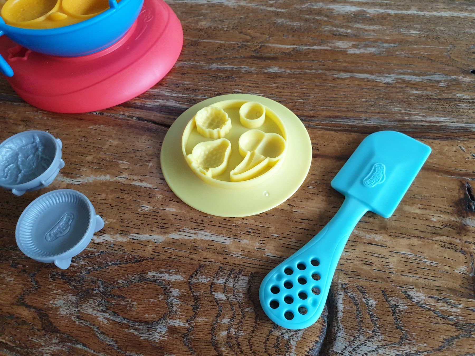 Play-Doh Materiale per modellare: Play-Doh Kitchen Creation, le robot pâtissier – Usato da Fribourg venduto da fripons 3