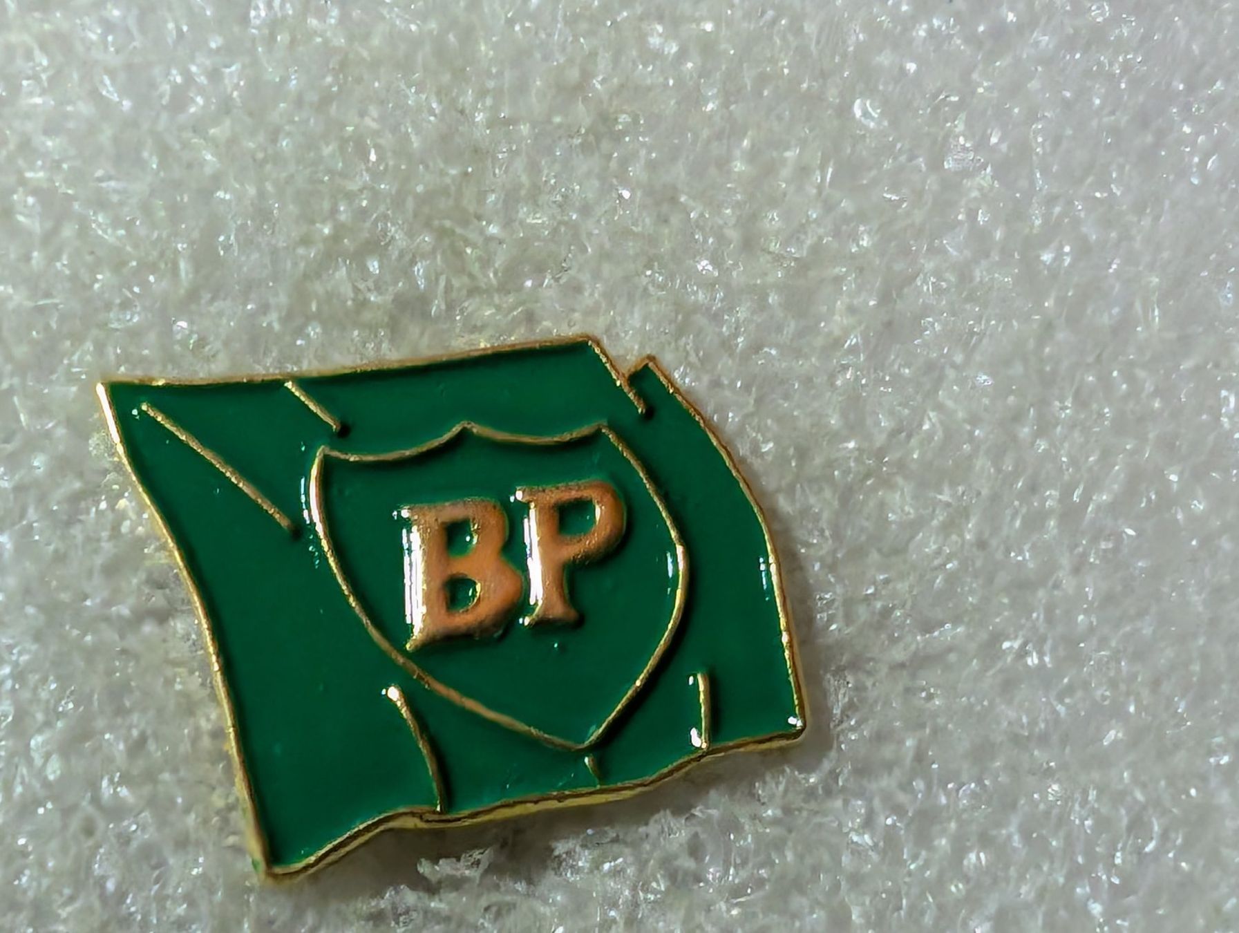 Placchette & Badge: Ansteckpin 104: BP – Usato da Oppligen venduto da Pin-Fall-Shop
