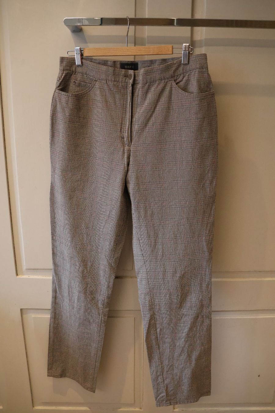 Hosen: Karierte BRAX Magic Hose – Gebraucht aus Winterthur von jul_v9wx 2