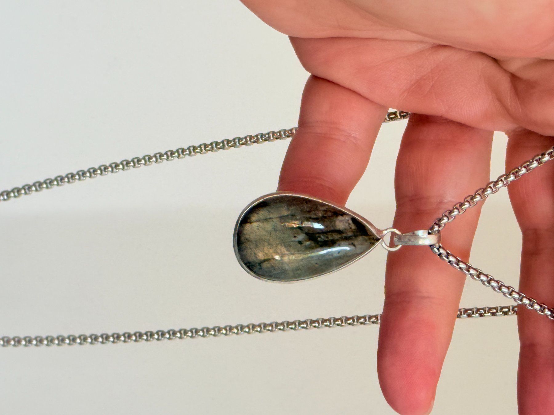 Colliers: Collier avec Labradorite – Neuf avec emballage d'origine à Genève par AWWA 1