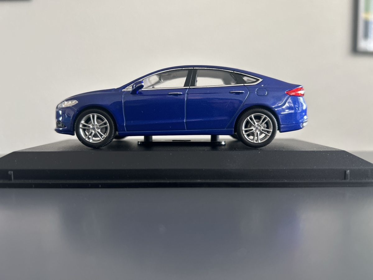Ford Modellautos: Ford Mondeo Blau  1:43  – Neu (gemäss Beschreibung) aus kloten von Sgana 3