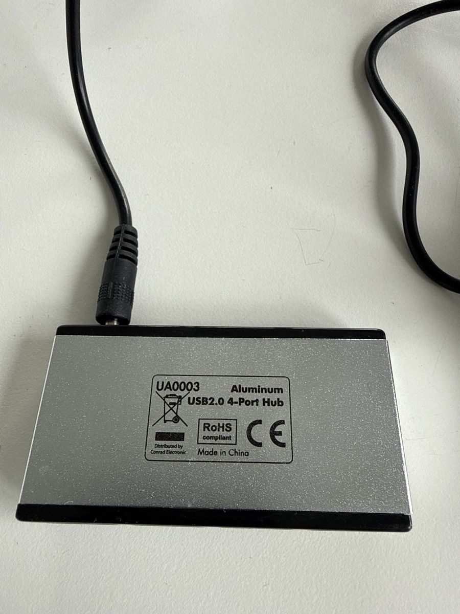 Hub & Switch: USB 2.0 4 Port Hub Logilink – Usato da Richterswil venduto da Solemare47Nicole 1