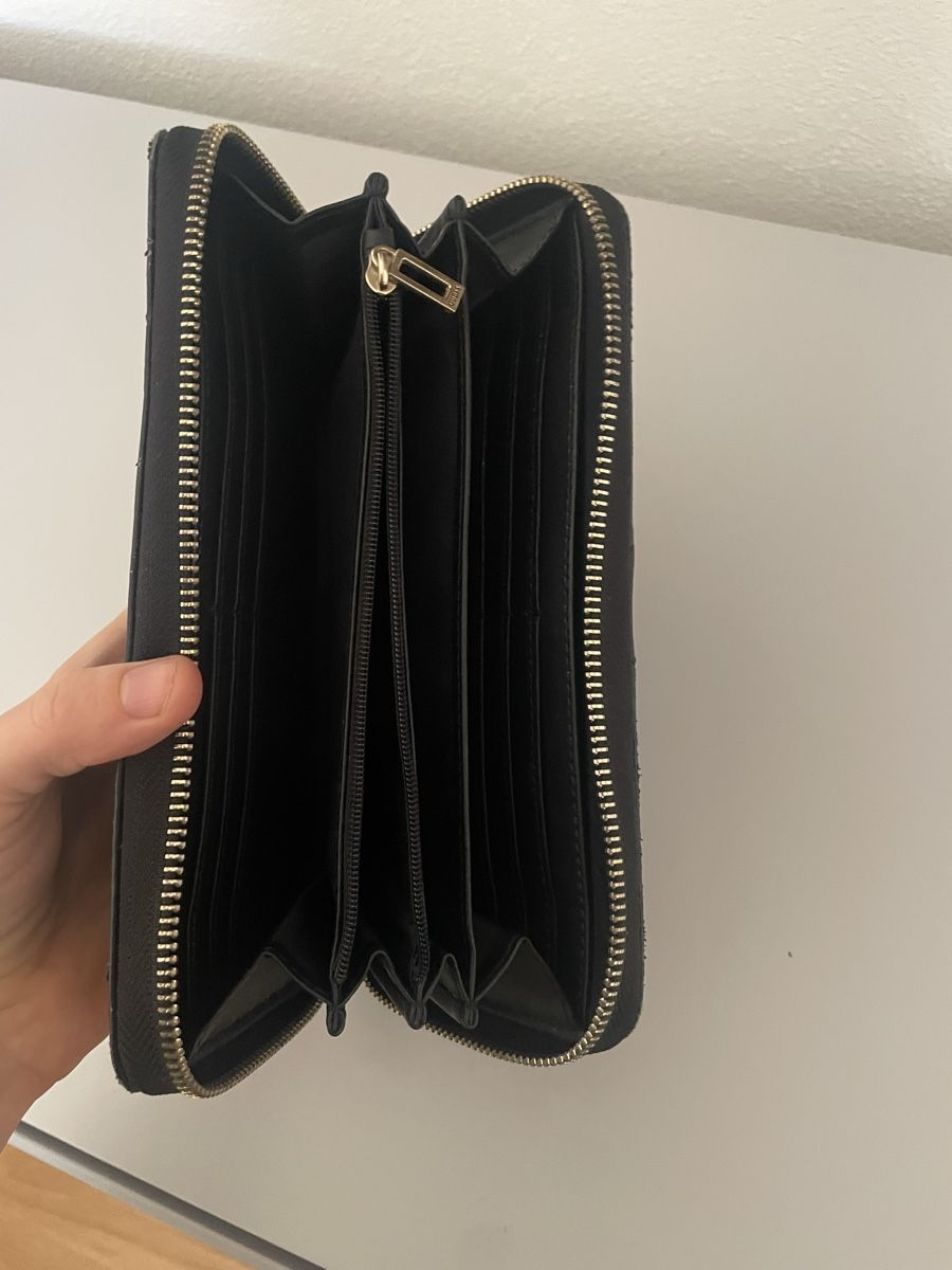 Guess Portamonete: Schwarzes Guess Portemonnaie – Usato da Uster venduto da -_Loris_- 2