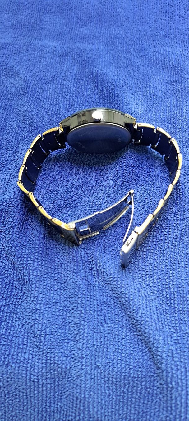 Orologi: schöne modische Armbanduhr – Nuovo (secondo la descrizione) da Oftringen venduto da Second-Hand-Uhren 2