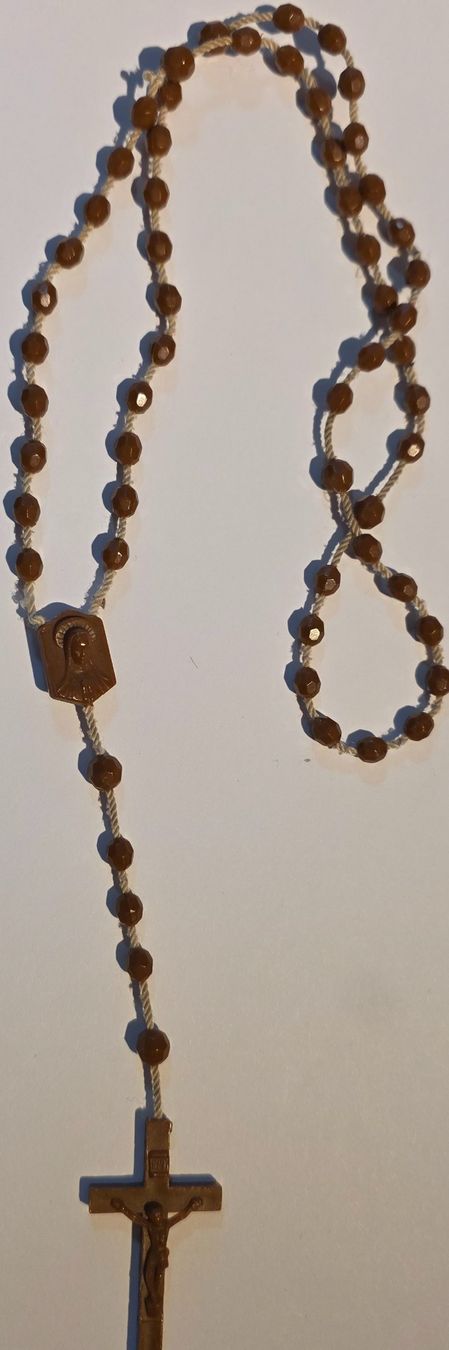 Autres bijoux: Rosenkranz braun – D'occasion à Horw par Zedy01