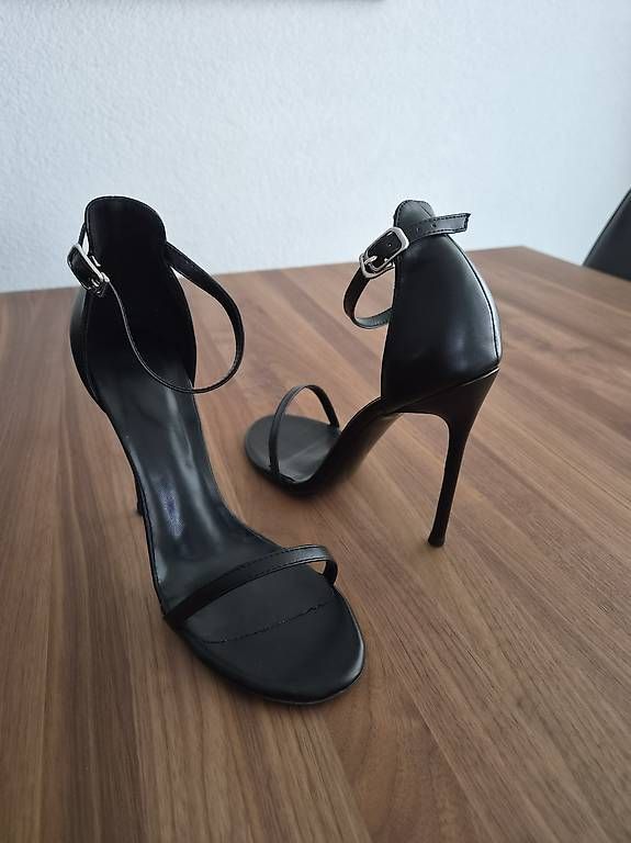 Damenschuhe: High Heels Sandaletten 40 – Gebraucht aus Jegenstorf von Crusty7 2