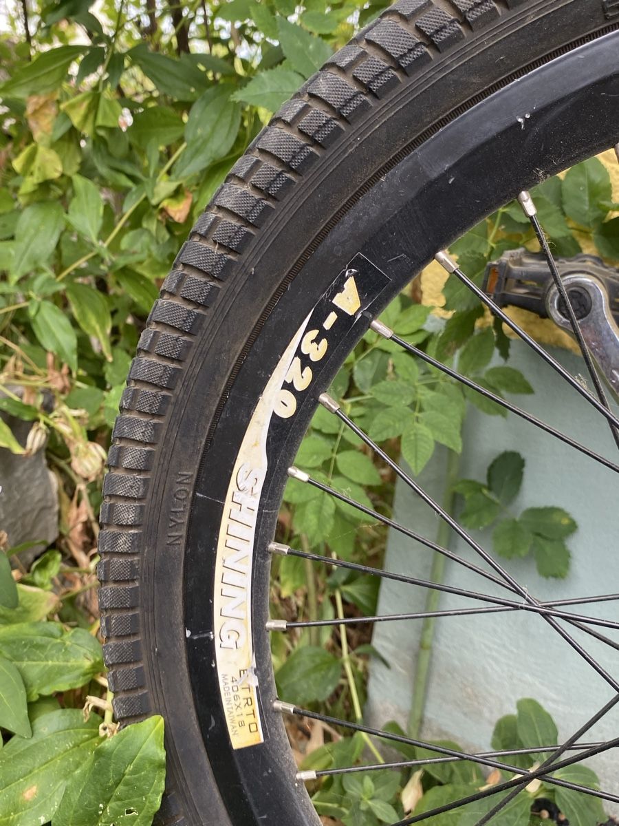 Velos: Einrad Shining A-320 guter Zustand – Gebraucht aus Bern von moiramoira 1