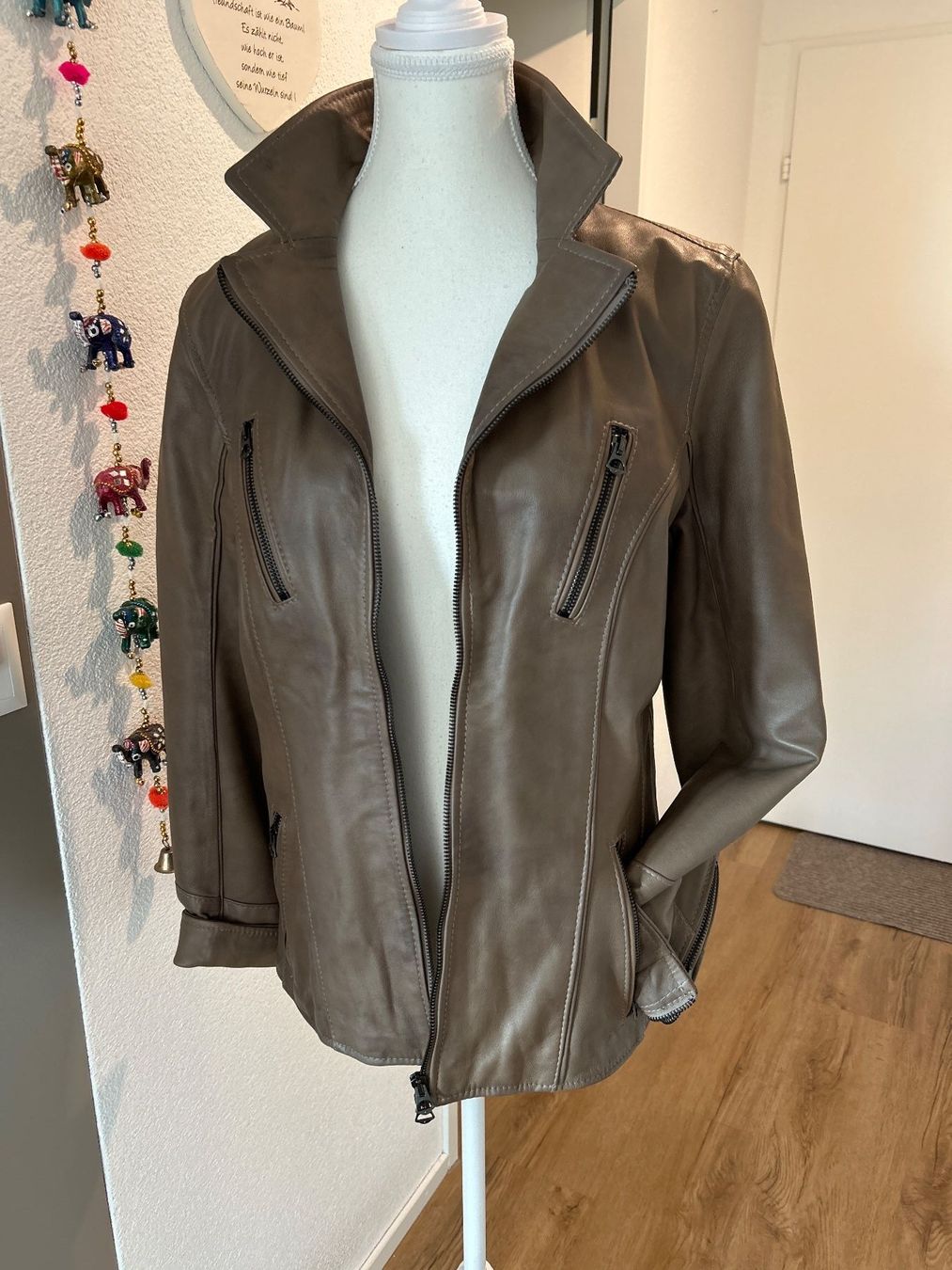 Vestes: Lederjacke braun echt Leder von Vit Moda Gr. IT48 – D'occasion à Brunnen par Nala2929