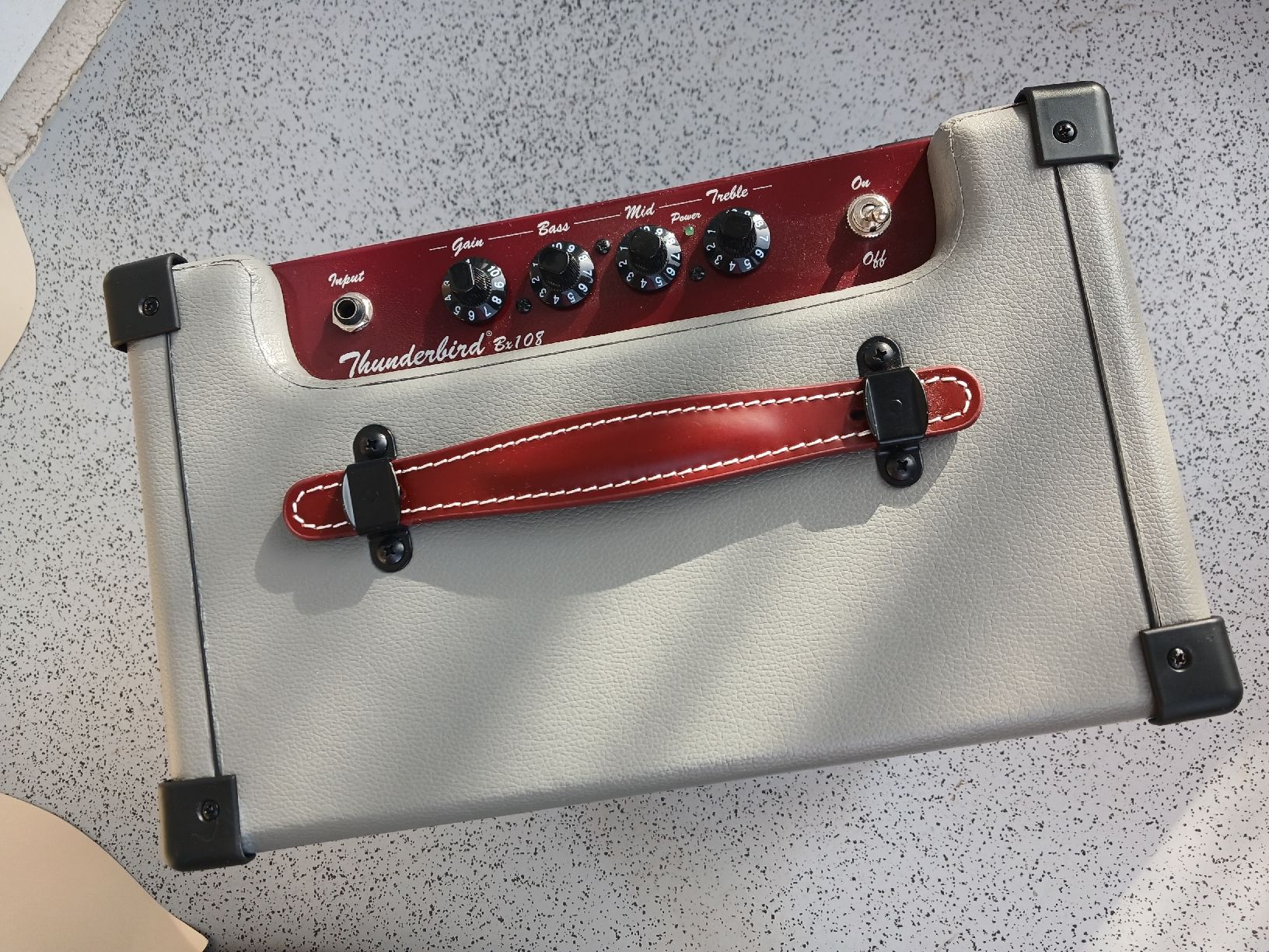 Behringer Amplificatori: Ampli bass Behringer Thunderbird B-108 customised – Usato da Penthalaz venduto da Allgoodsuisse 7
