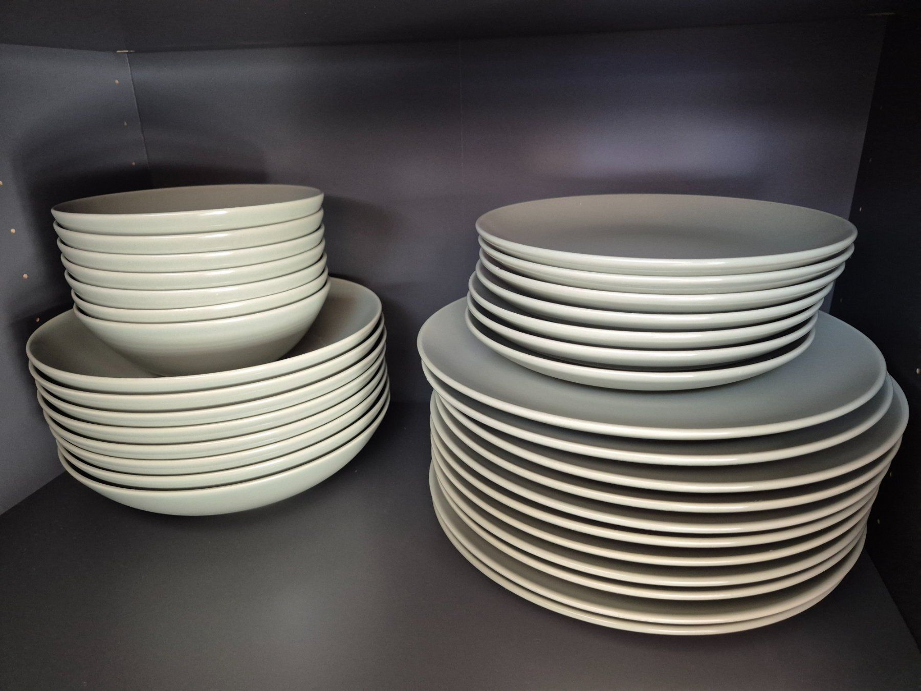 Ikea Services de table: Geschirr set - olive grün – D'occasion à Allschwil par ola_59zj 2