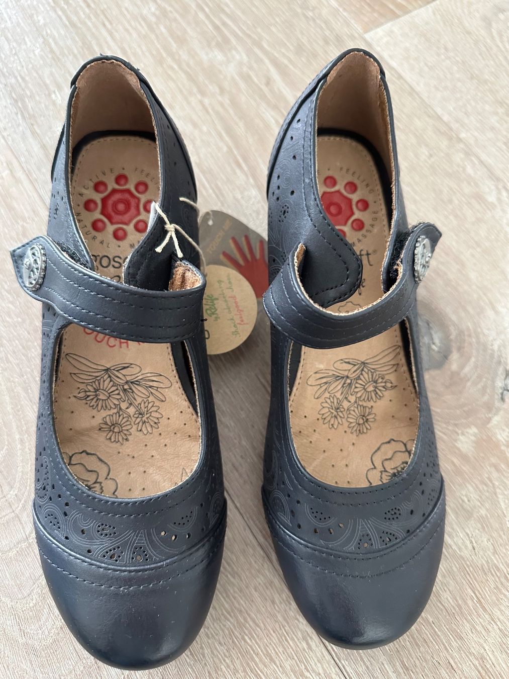 Scarpe da donna: Pumps mit Riemchen, neu – Nuovo e nell'imballaggio originale da Hettlingen venduto da Speedy79