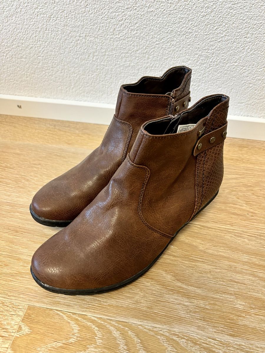 Scarpe da donna: Braune Herbstschuhe – Nuovo (secondo la descrizione) da Rorschach venduto da fla_62jm