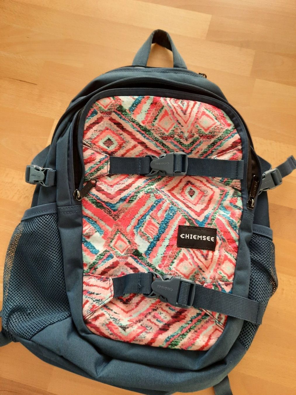Chiemsee Borse & Zaini: Schulrucksack von Chiemsee mit Etui – Usato da Jonschwil venduto da sonja8472 2