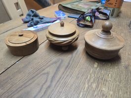 Holz Schalen mit Deckel Set, 3-teilig, Handarbeit (M)