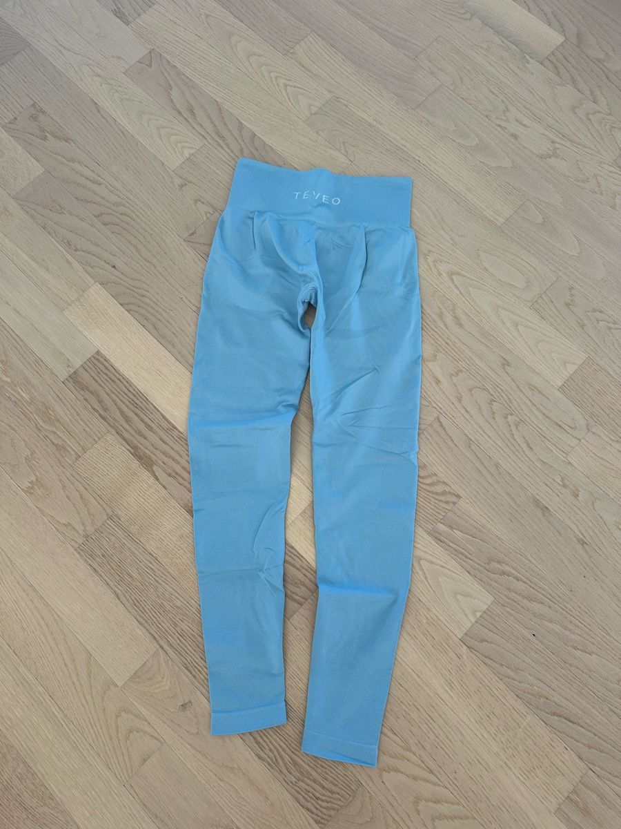 Leggings: Teveo Leggins Set  – Usato da Pratteln venduto da e.g.99 6