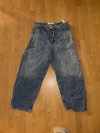 Bershka Jeans blau Modell weites Bein Grösse 40 gebraucht