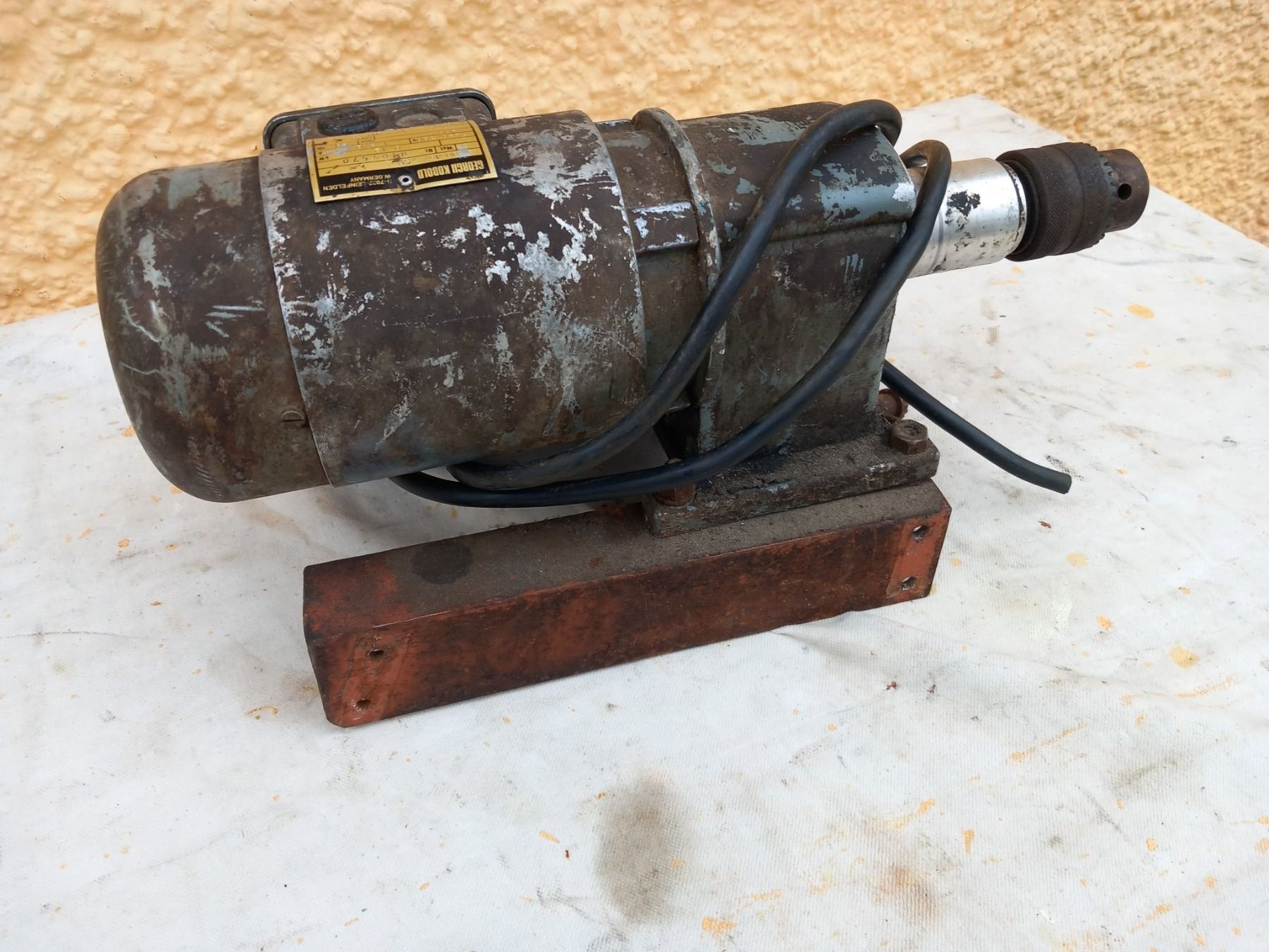 Tutte le macchine: Lüftermotor 900 /min  mit Bohrfutter – Usato da Rheinau venduto da profitronic.shop 6