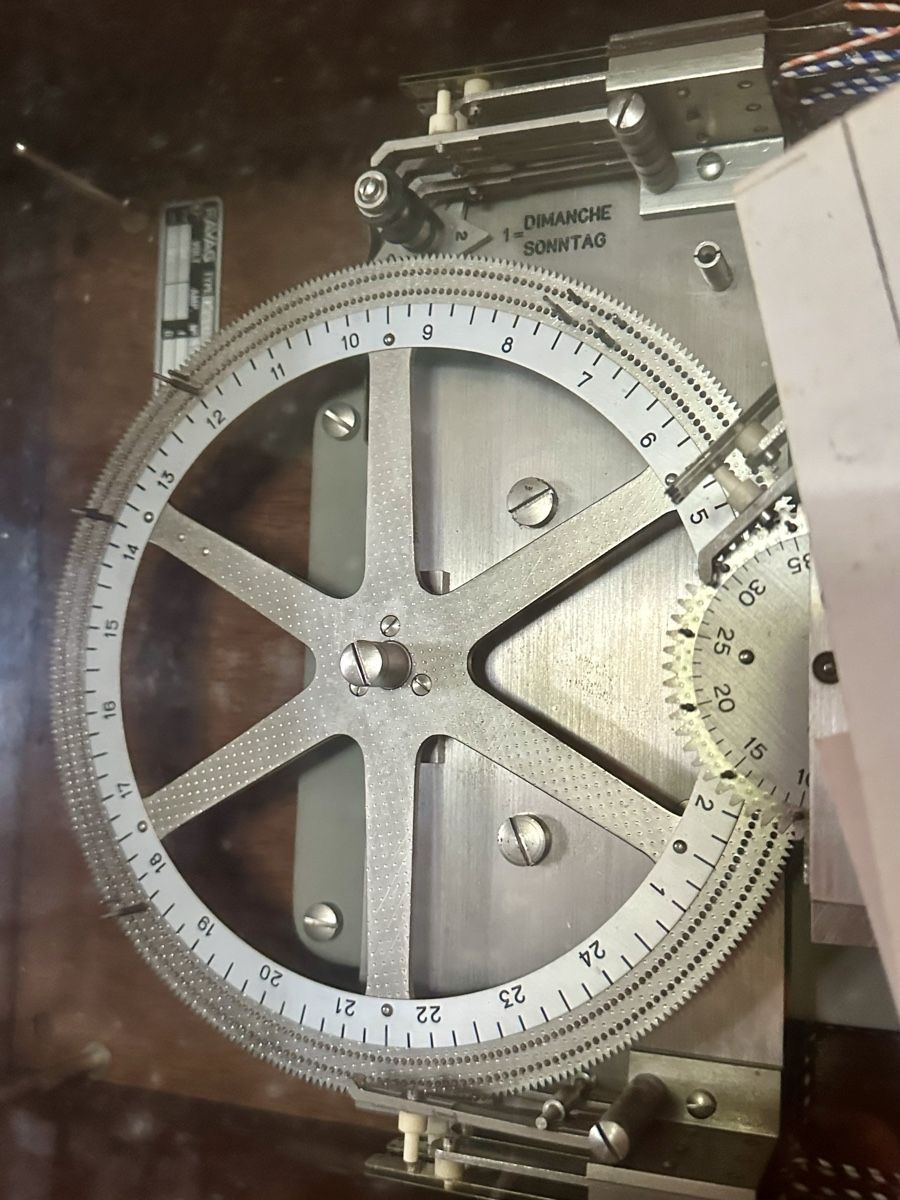 Uhren: FAVAG Zentral Mutteruhr Chronometer – Gebraucht aus Zeihen von Swissmade 1