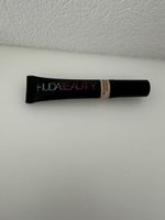 Huda Beauty anti cernes Cotton candy 08B