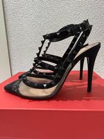 Valentino Garavani Rockstud Pumps Velvet Lace Schwarz Gr. 37