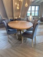 Esstisch aus Massiv-Holz, neuwertig, inkl. Stühle