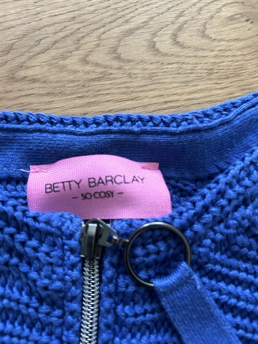 Betty Barclay Gilet & Giacche senza maniche: Pullunder von Betty Barclay – Usato da ZÜRICH venduto da Mitzi-2025 1
