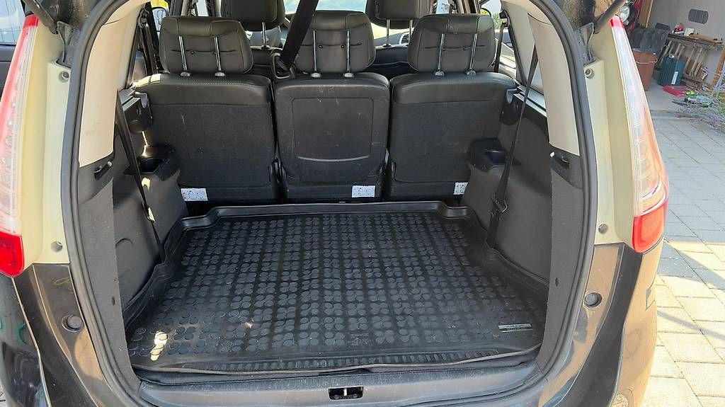 Autos: Renault Scenic TCe 130 – Gebraucht aus Müllheim Dorf von fridolin001 3