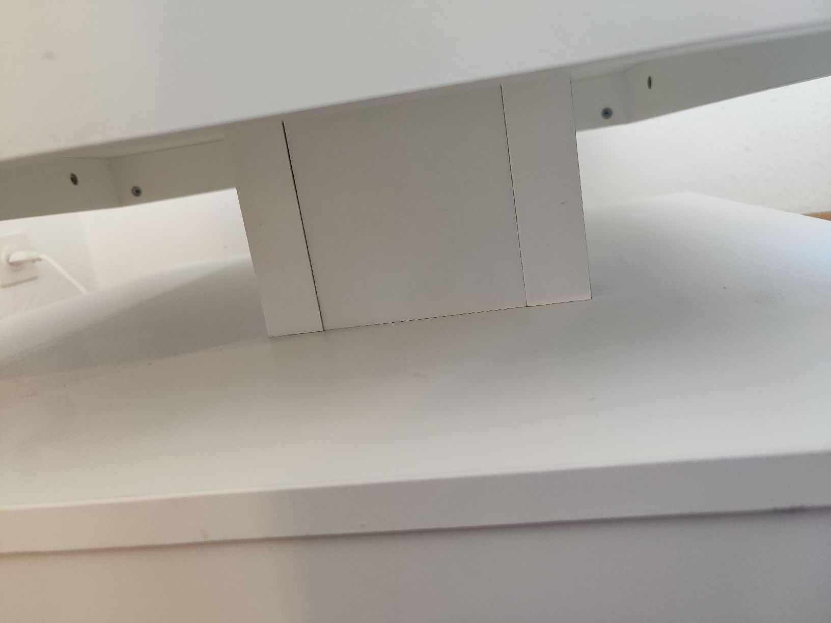 Tavoli: Couchtisch weiss modern drehbar – Nuovo (secondo la descrizione) da Zürich venduto da nin_8qtb 1