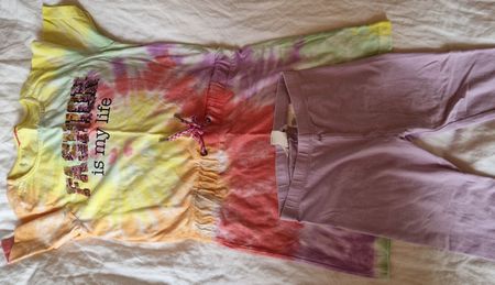 Sommerliches Set: Kleid mit Batikmuster & Leggings, Gr 116