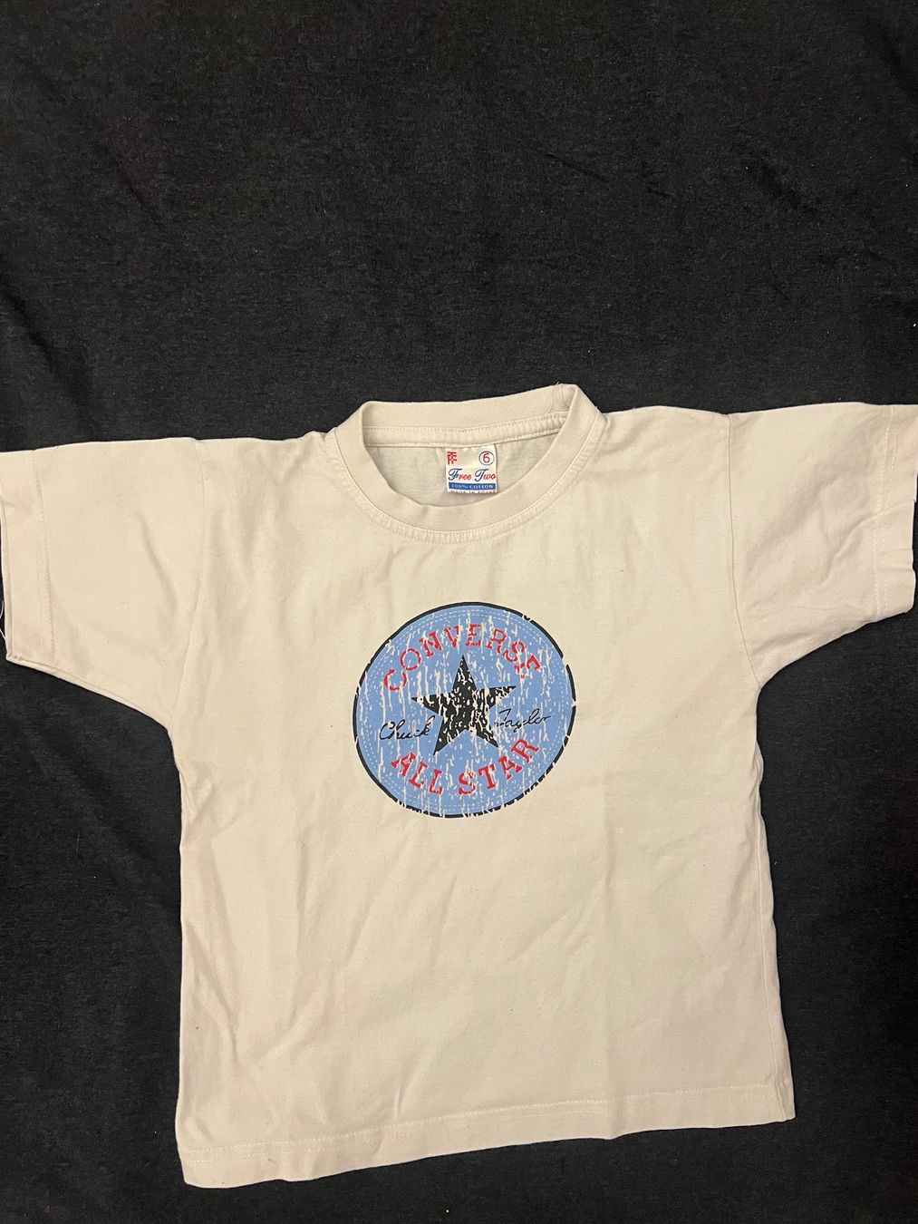 Camicie, T-shirt & Polo: T SHIRT WEISS 110/116 – Usato da Basel venduto da theo-g77