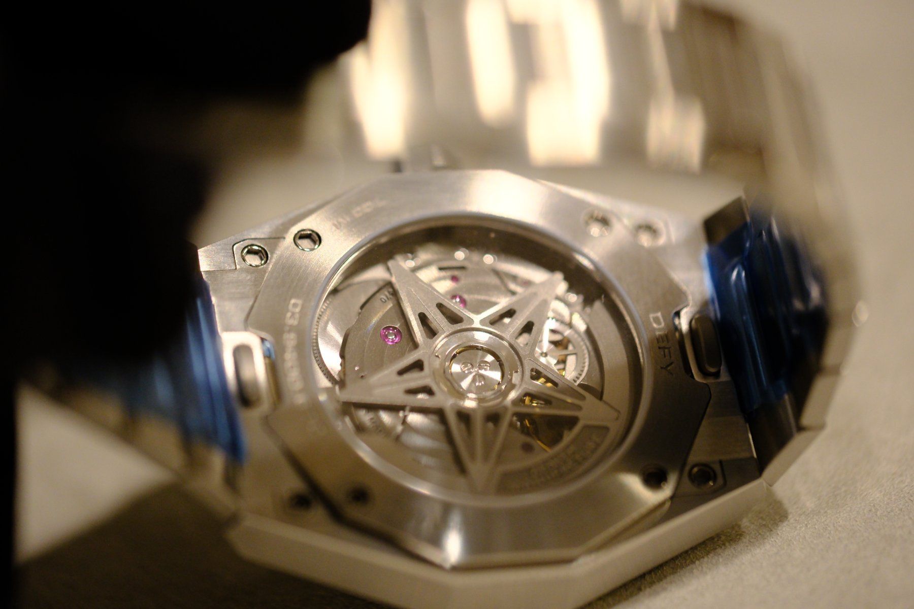 Zenith Orologi: Zenith Defy – Nuovo e nell'imballaggio originale da Zermatt venduto da Schindler_Zermatt 2