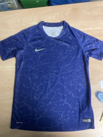 Nike Dri-Fit Fussballtrikot Gr. L /152/158 Sommer TOP Zustan