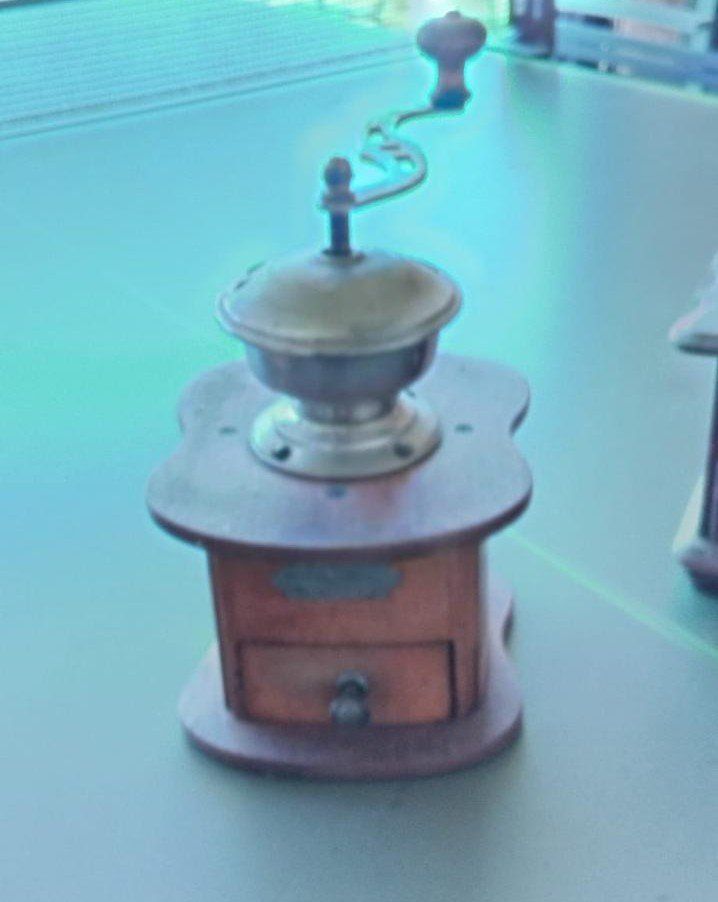 Elettrodomestici da cucina: Kaffeemühle, Handmühle, nostalgisch! – Usato da Tägerig venduto da Luri1