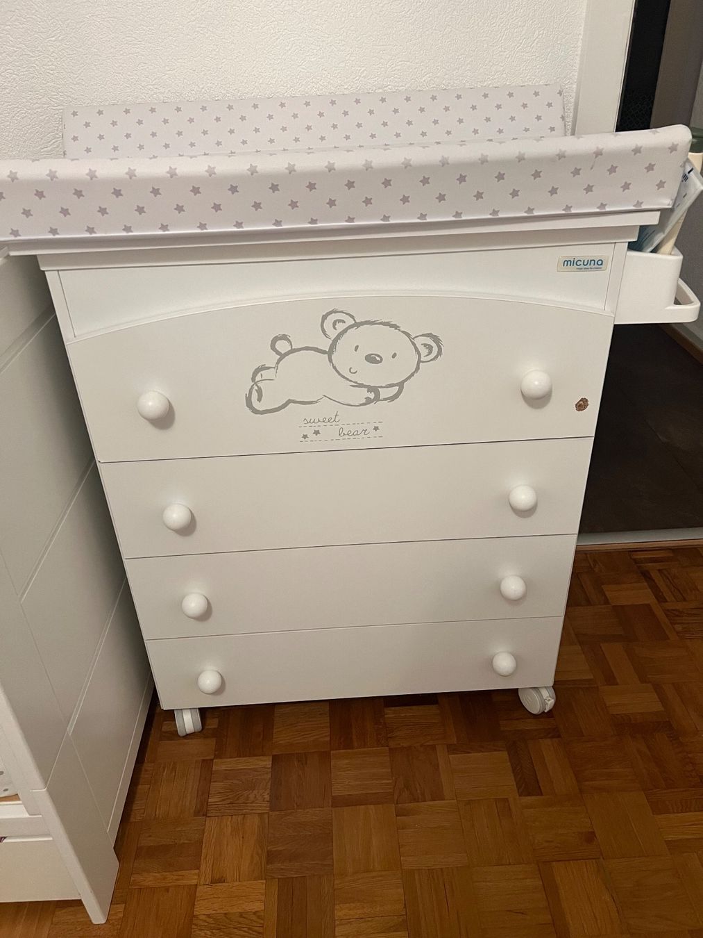 Cassettiere: Commode à langer avec baignoire, blanc – Usato da Lausanne venduto da arm_7t8p